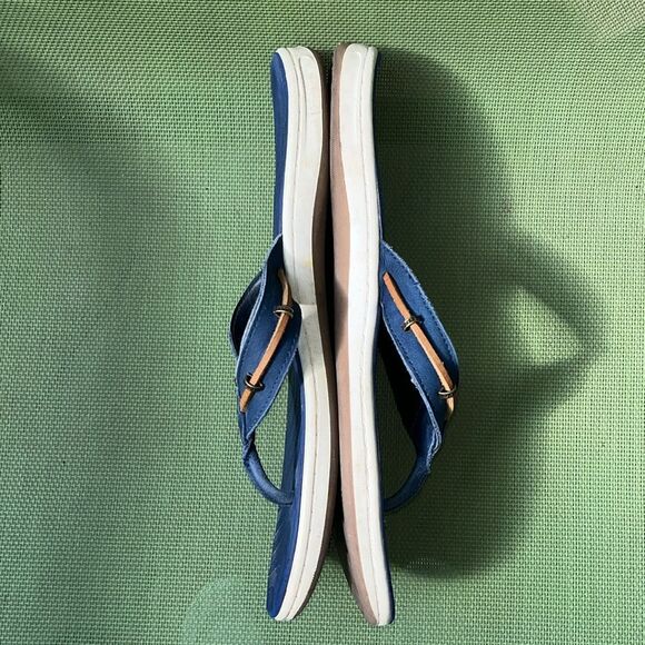 EUC WOMEN’S SIZE 9 SPERRY TOP-SIDER NAVY FLIP FLOPS - Picture 6 of 8